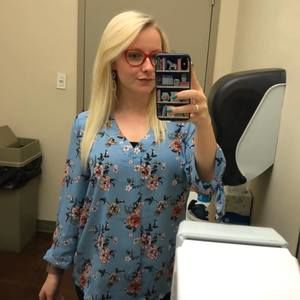 Meet your Posher, Caroline